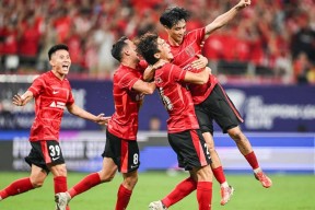 乐鱼app-中超赛程吃紧；切尔西今晨战术微调；更衣室稳定；球队文化再被提及(切尔西中超球星)